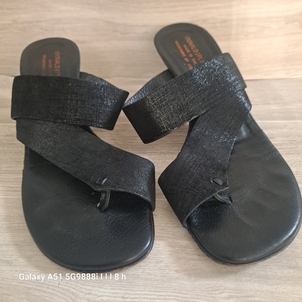 Donald J Pliner sandals
